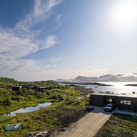 New! Lofoten Luxury Near Henningsvaer Feriehus Lyngværet