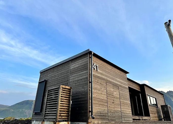 New! Lofoten Luxury Near Henningsvaer Lyngværet