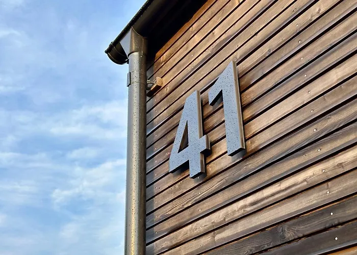 New! Lofoten Luxury Near Henningsvaer Semesterbostad Lyngværet